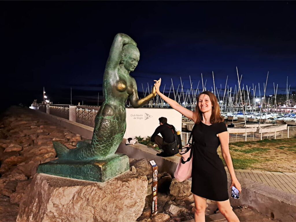 Sitges Featured Traveler - Vanessa Morgan - Traveling Cats